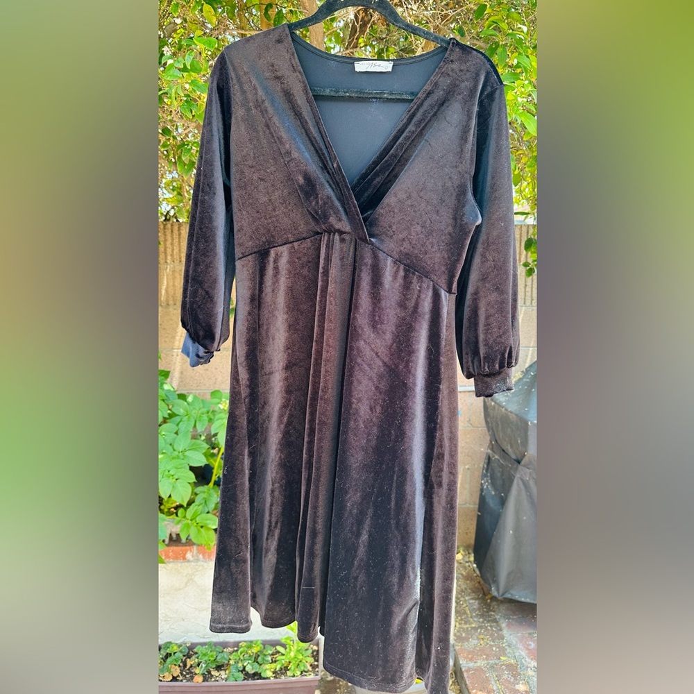 Hello Miz Womens Size Large Black Velvet Dress